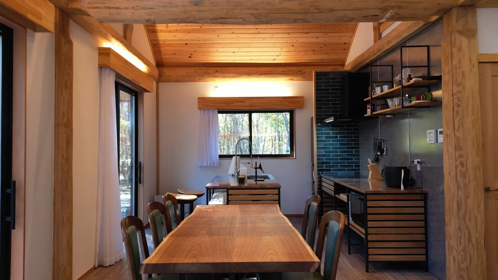 ダイニング・キッチン