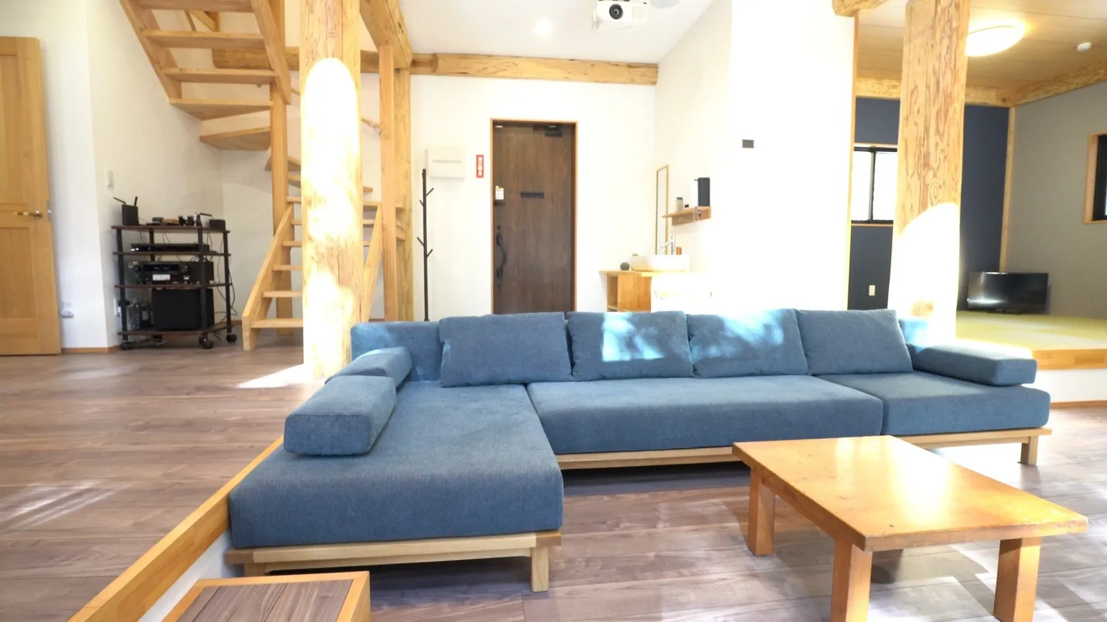 リビングルームと和室